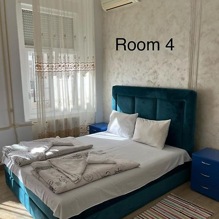 Sobe Sa Sopstvenim Kupatilom Private Rooms Bathroom In Center نوفي ساد المظهر الخارجي الصورة