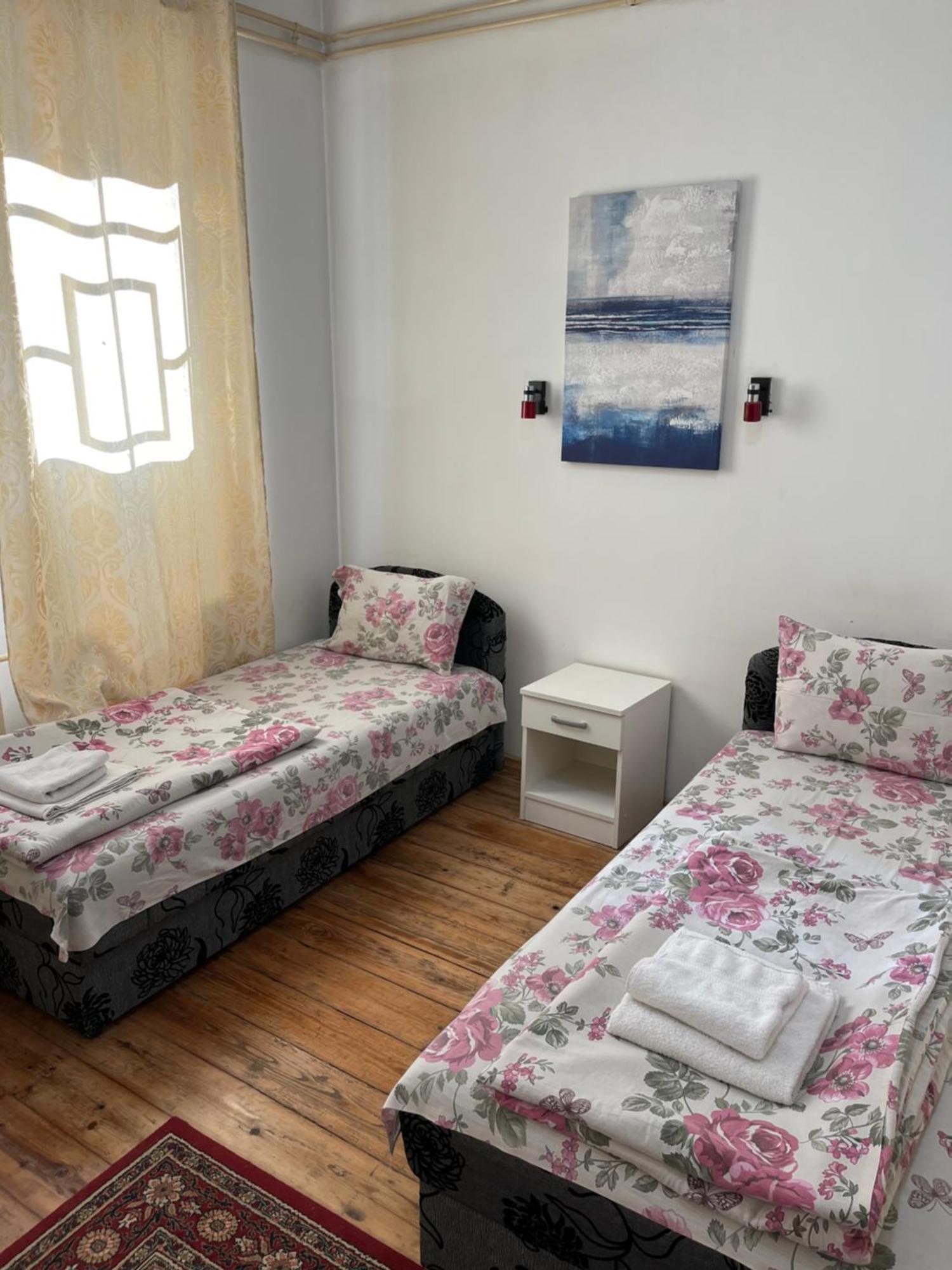 Sobe Sa Sopstvenim Kupatilom Private Rooms Bathroom In Center نوفي ساد المظهر الخارجي الصورة