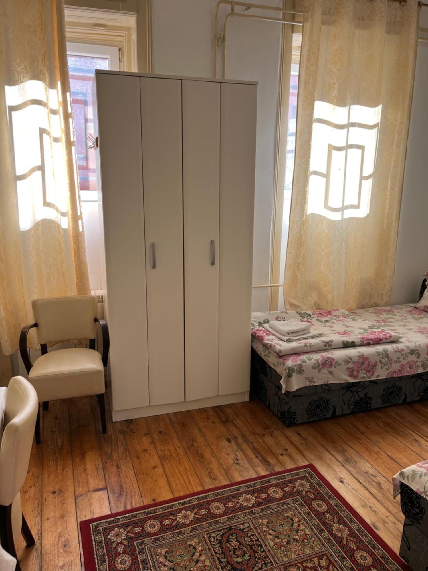 Sobe Sa Sopstvenim Kupatilom Private Rooms Bathroom In Center نوفي ساد المظهر الخارجي الصورة