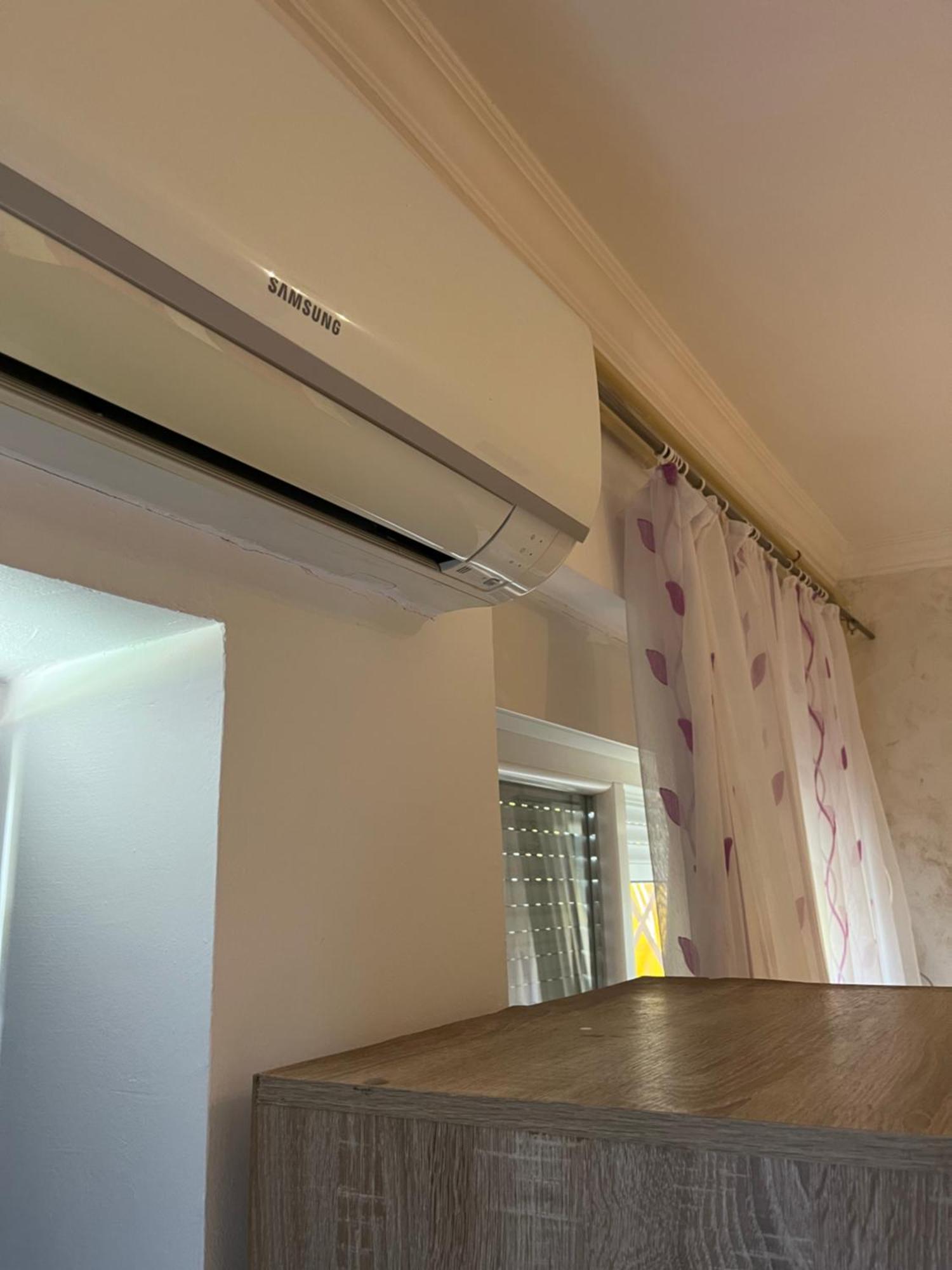 Sobe Sa Sopstvenim Kupatilom Private Rooms Bathroom In Center نوفي ساد المظهر الخارجي الصورة