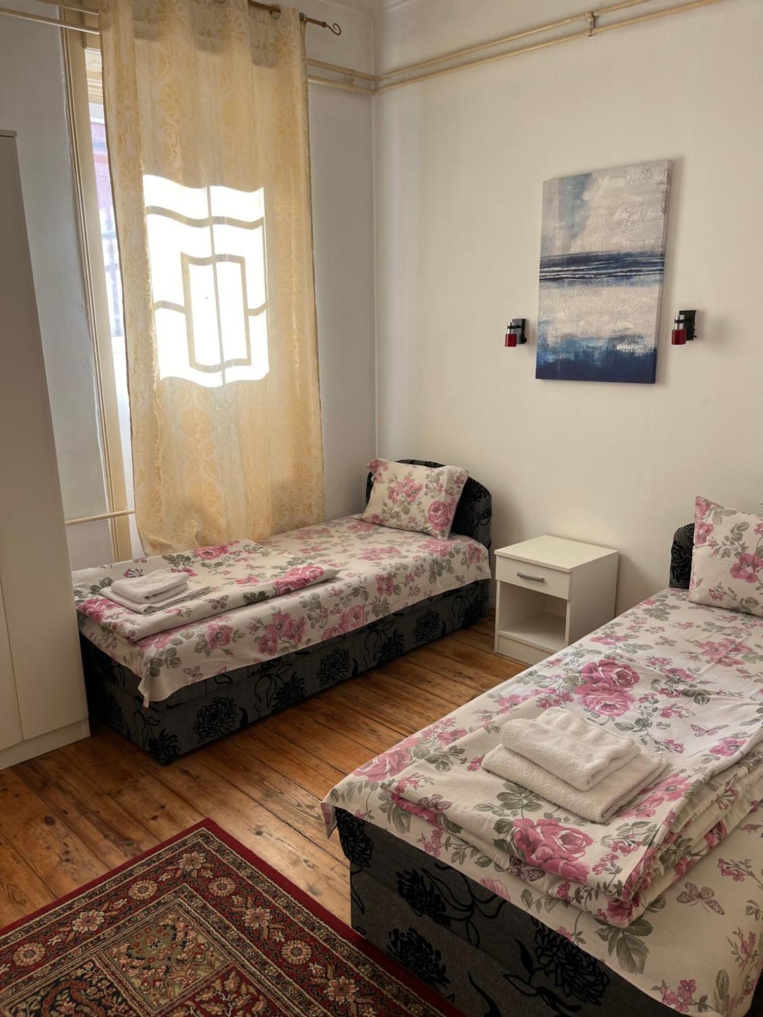Sobe Sa Sopstvenim Kupatilom Private Rooms Bathroom In Center نوفي ساد المظهر الخارجي الصورة
